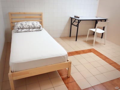 Single Room at Bandar Sunway, Petaling Jaya, nearby Sunway University & Monash University