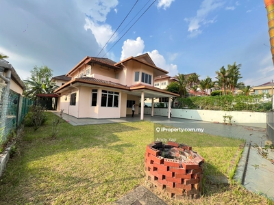 Super Limited bungalow in Sri hijau green park for sale call Andy