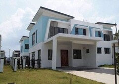 ?Loan Rejected Unit?????????Only RM320K Landed House Freehold Double Storey Terrcase!!!