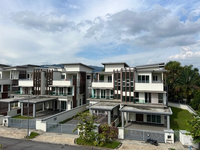 3 Storey Semi D Garden Villas with Lift Bukit Rahman Putra