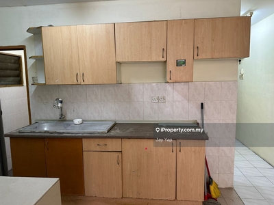 Lestari Apartment with Kitchen Cabinet & Top Damansara Damai for Rent