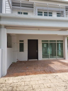 Brand New Freehold Only One Corner Lot Landed House in Kajang 2 for Sale