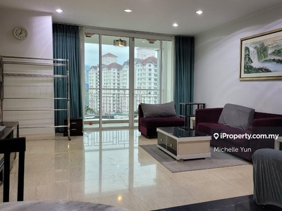 Fully furnished,3rooms 3baths,balcony,walk to mrt lrt,2carparks