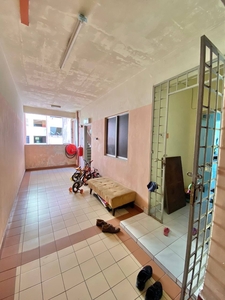 Lower level with spacious unit and non-bumi lot @ Anggerik Villa 2 Apartment