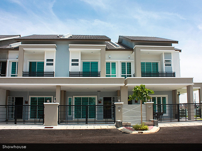 MonthlyOnly RM1.6K! 2Storey 26x85Full Loan Free HO