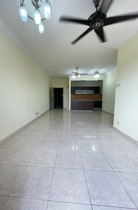 Villamas Apartment, Jalan Pipit Bandar Puchong Jaya for Sales