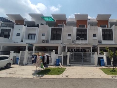 2.5 Storey House for Rent Alam Impian Emerald, Shah Alam