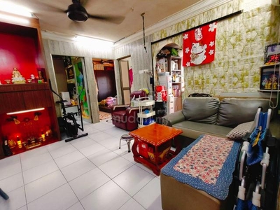 Bandar Selesa Jaya Low Cost Flat 2 bedroom partial furniture