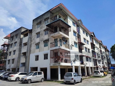 Bank Lelong Freehold 3 Beds Apartment , 678 sqft