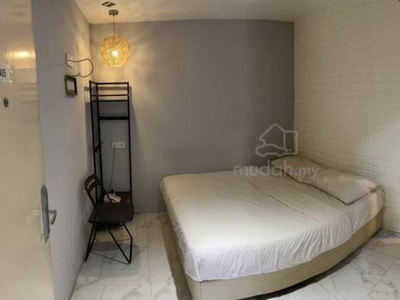 Cheras Maluri Master Bedroom hotel style