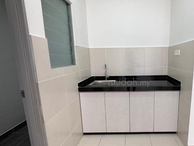 desa satumas 3bedroom for rent kitchen cabinet available on Jan 2024