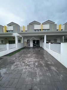 Double Storey Terrace House Hill Park, Saujana Utama ( Cherry 20x80 )