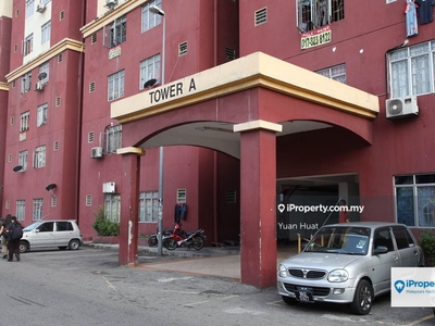 Mentari Court Apartment @Petaling Jaya for sale !