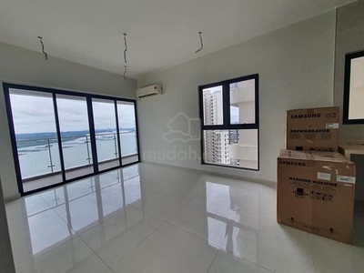 New unit/Country Garden 3 bed Danga bay|rnf|all races|low deposit