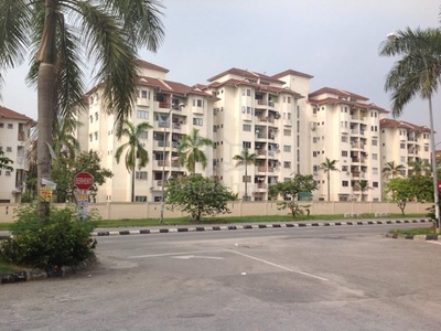 Pelangi Court Apartments 1000sf Klang 3Room [Not Furnished]