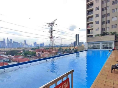 Residensi Pandanmas Apartment - Swimming pool with KLCC view