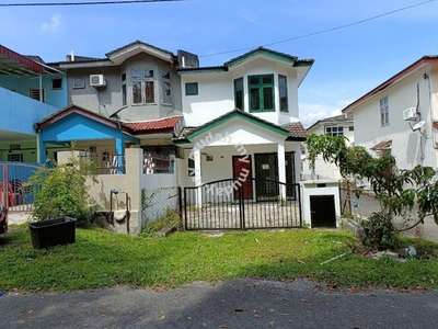 Rumah Teres 2 Tingkat depan Taman, facing open SP8, Puchong