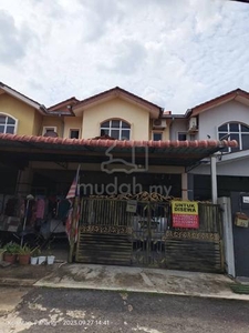 Rumah Teres 2 Tingkat di Taman Kampung Padang Damai untuk Dijual