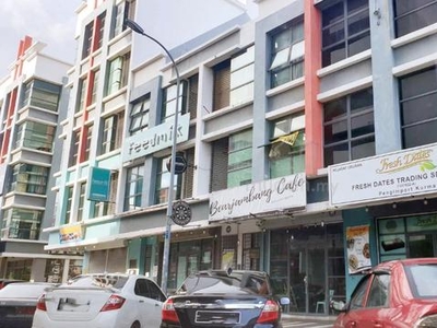 [second Floor] Shop Office Alam Avenue 2 Seksyen 16 Shah Alam (20x70)