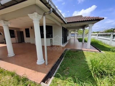 Single Storey House Corner Lot Jalan Teratai Taman Johor Jaya Tebrau