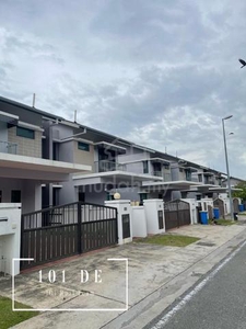 Well Maintained !!View to Offer!! Rimbayu periwinkle 2 Storey Semi D