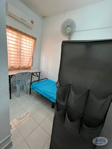 Low Deposit Room For Rent With ❄️ Aircond at Bukit Rimau, Shah Alam