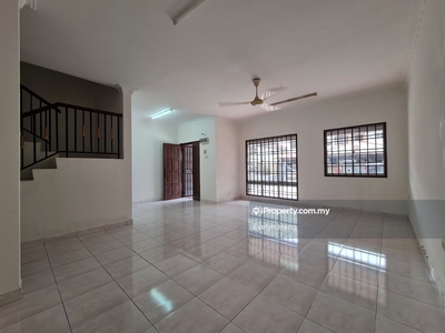 A double storey terrace house near to Paradigm Mall within 3 min