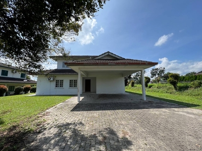 BUNGALOW 2 STOREY, STAFFIELD COUNTRY RESORT, MANTIN FOR SALE