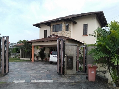 Double Storey Bangalow Jalan Kampung Tunku Petaling Jaya, Selangor