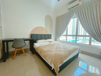 Easy access to KL City, Near LRT Salak Selatan , Fully Furnished Middle rooms @ Razak City Residence, Sungai Besi, KL