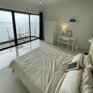 Full Sea View Balcony Room at Country Garden, Danga Bay