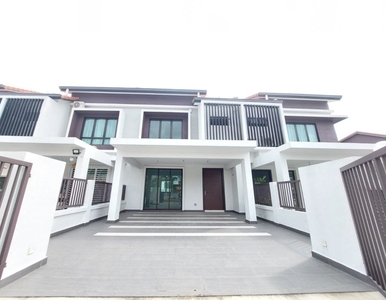 (Installment Below 2k)New Double Storey 20x75 Freehold 2200sq Sepang