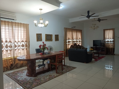 Kinrara Kingsgate, Bandar Kinrara Puchong, 3 sty corner lot with Partially furnished