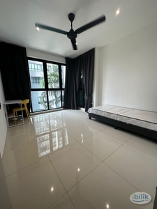 Middle Room at i-Residence, Shah Alam