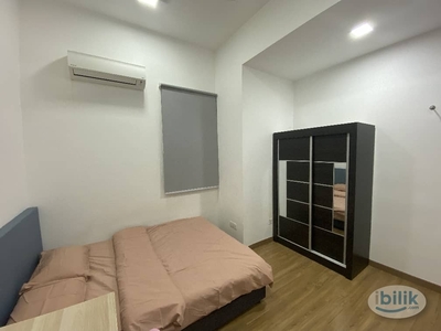 Middle Room For Rent at The Annex, Taman Connaught