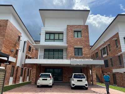 New Bungalow with Elevated View in Sungai Long