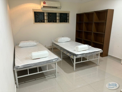 Room at Bangsar - Good location in central KL
