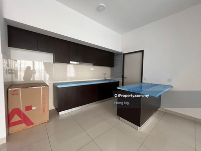 Setia City Residences, Bare unit with Kitchen cabinet, Brand New