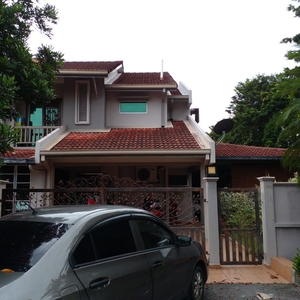 2 Storey Terrace Taman Pinggiran USJ 1, Shah Alam CORNER LOT