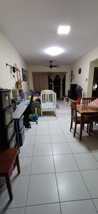 Amara Condominium Service residence for Rent Pool View Partly furnished renovated kitchen cabinet Batu caves Gombak