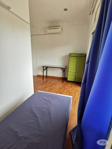 comfortable Newly unit. Small Room at Setia Alam, Shah Alam