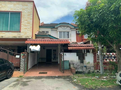 Double Storey Terrace House @ Seri Pristana, Sg Buloh [ Walking To Surau ]