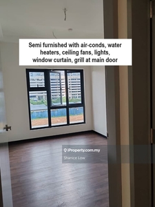 Embayu Condo Shah Alam 1031sf 3 rooms 2 baths semi furnished for Rent