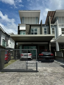 Exclusive house w Beautiful Interior Design, Furnished & Renovated.