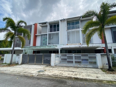 For Sale Bandar Bukit Raja Delora 2.5 Storey Superlink House, Fully Renovated