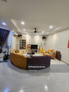 Freehold 2.5 Storey house for sales