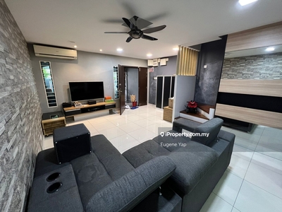 Fully Furnished Fully Renovated 2.5 Storey Terrace House For Rent