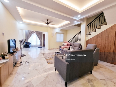 Fully Renovated, Extended Front and Back, Non Bumi Lot