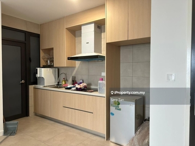 High floor 3 bedrooms partial furnished with balcony