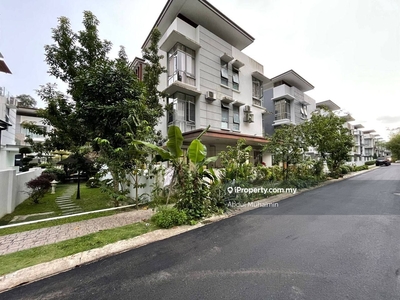 Non Bumi Unit, Extended, Move In Condition, Elite Residential, Guarded